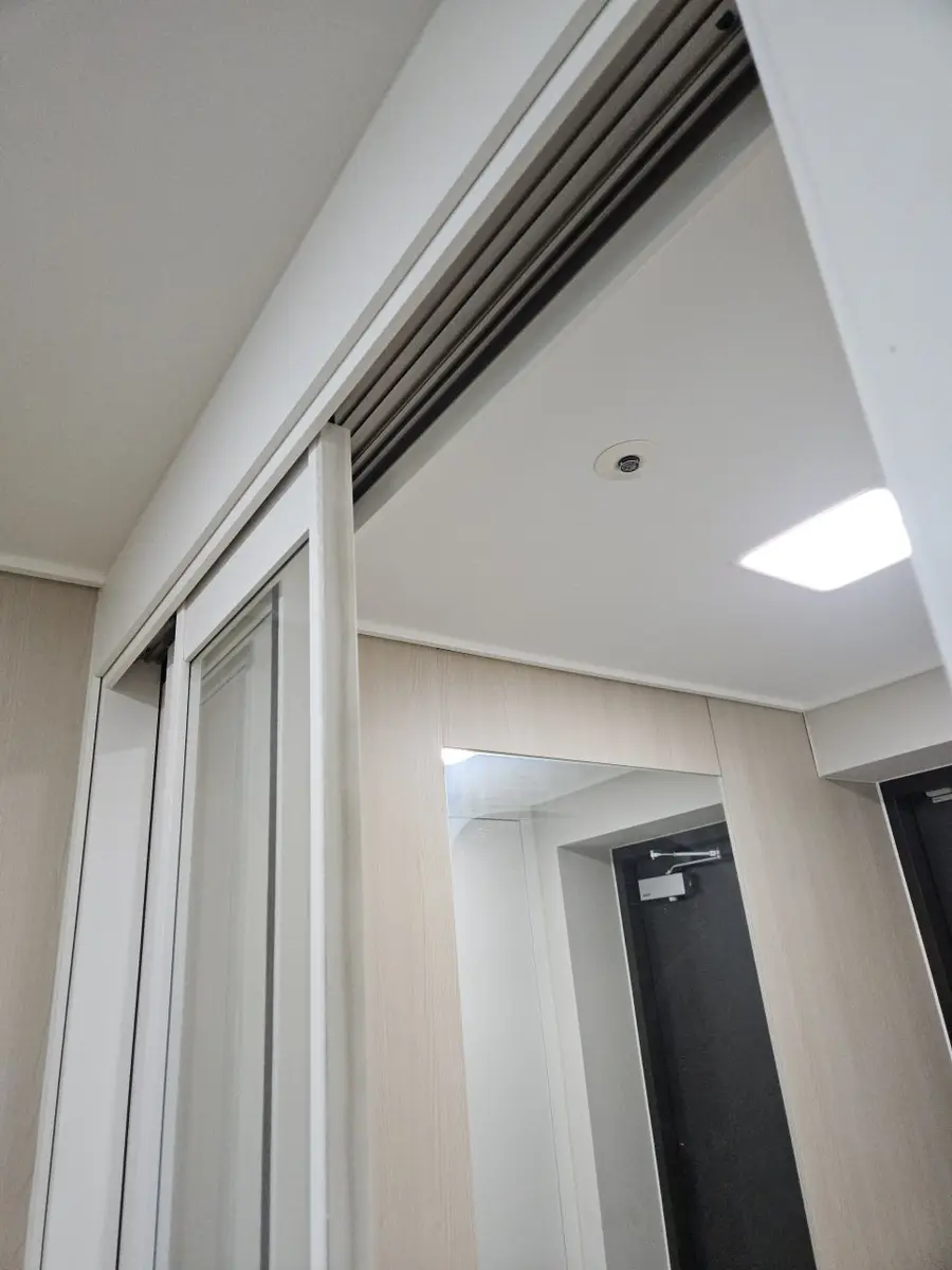 아파트 현관중문 철거 입주전 거실중문 철거 비용 — 시공 전