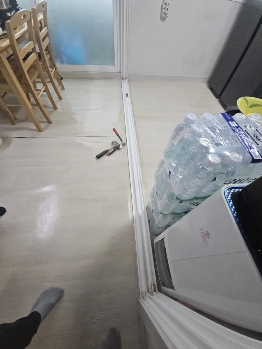 문 지방제거 방문 턱제거 시공 시공 사진 3